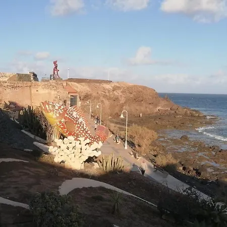 Casa Faro De أريناغا